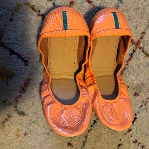 Size 11, coral patent tieks flats with some color transfer stains